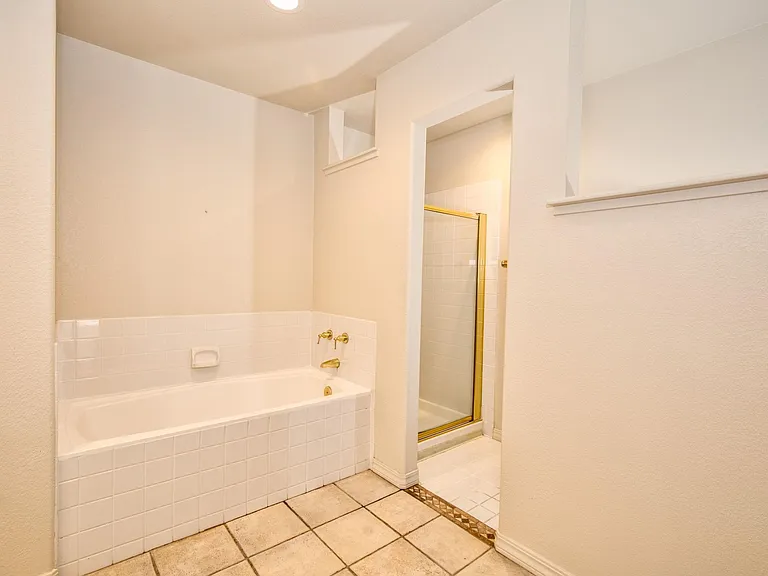 3800 Sheffield Cir — Photo 19