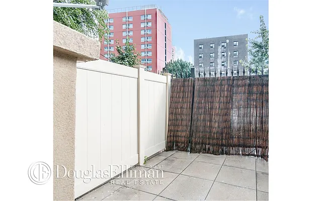 Rented by Douglas Elliman | media 27