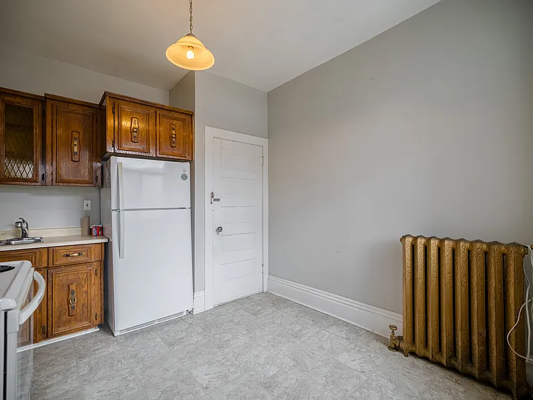 826 Grosvenor Ave #1 — Photo 13