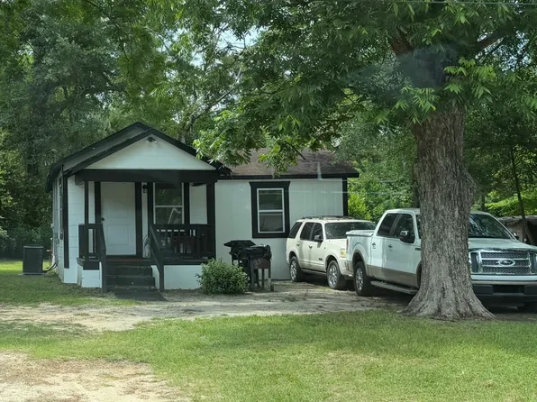 1601 Academy Ave, Dublin, GA 31021