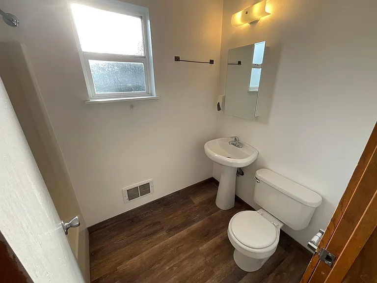 3407 Gilman Ave W #C — Photo 4
