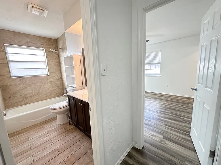 806 SE Brigadoon Way — Photo 12