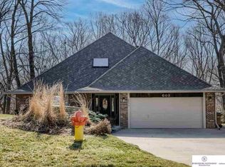 603 Lasalle Cir, Bellevue, NE 68005