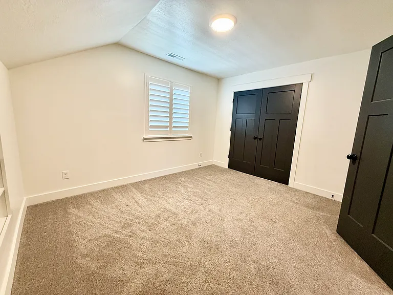 1348 E 900 S — Photo 21