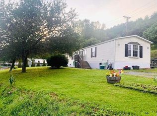 597 Acme Rd, Richlands, VA 24641