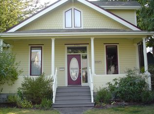 2208 Henry St, Bellingham, WA 98225