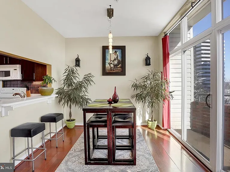 301 S Reynolds St #412 — Photo 8