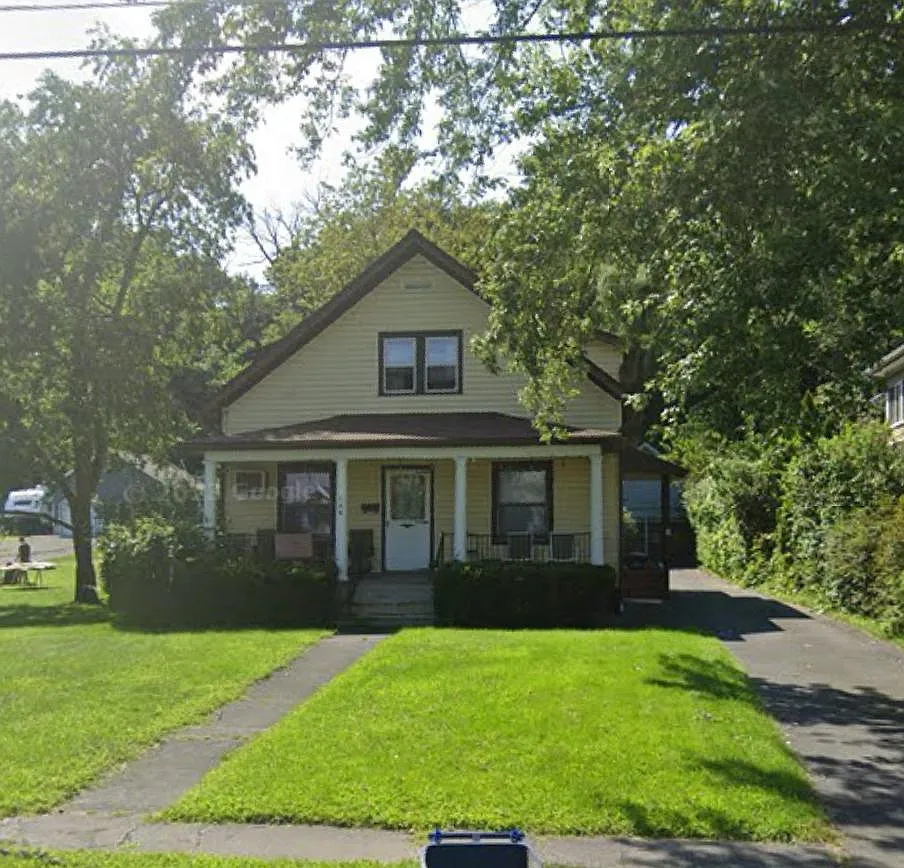 108 Elm St — Photo 1