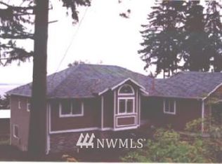 1283 E Camano Dr, Camano Island, WA