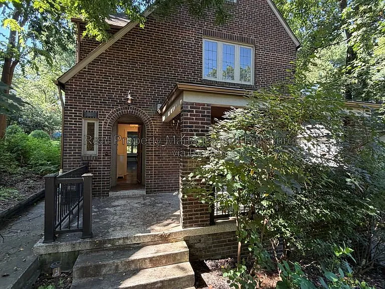 152 Gordon St — Photo 25