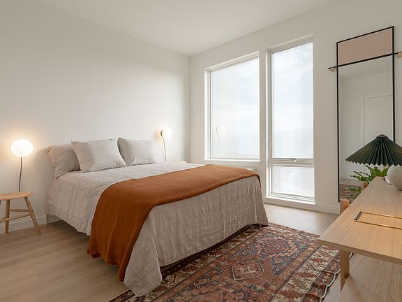 3rd image of 155 Clarke Ave #425