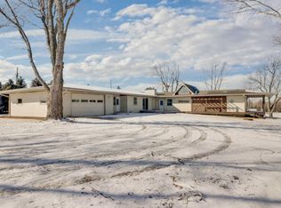 9688 Old Peoria Rd, Bloomington, IL 61705