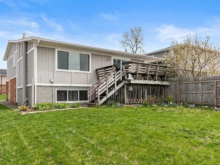 130 Harbet Ave NW — Photo 26