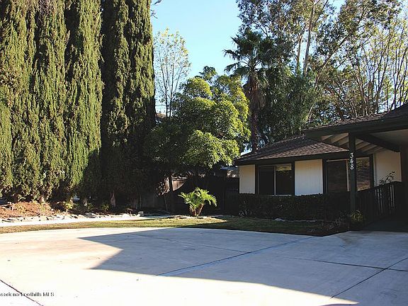 3rd image of 348 W Avenida De Los Arboles