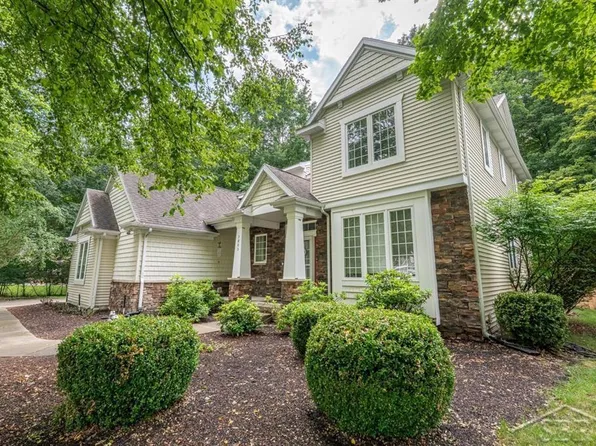 3803 Aspen Way, Midland, MI 48642