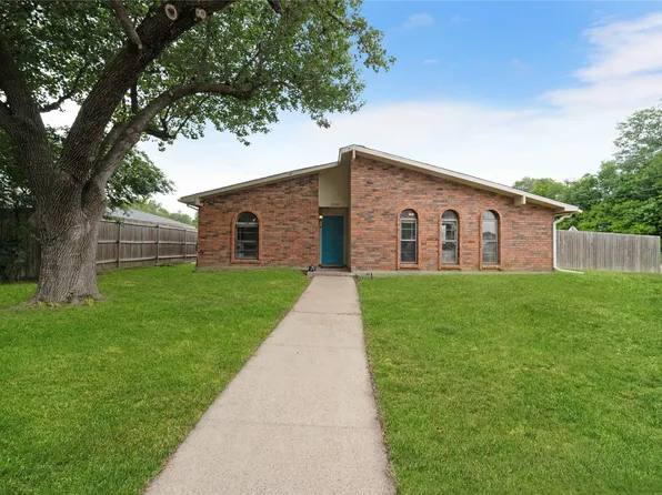 3802 Acorn Green Dr, Garland, TX 75043