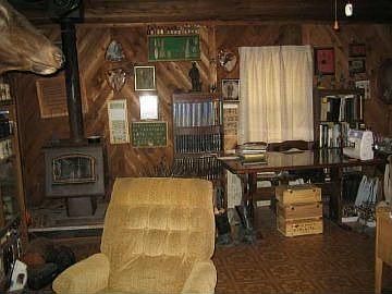 4th image of 1409 Sherwood Forest Dr