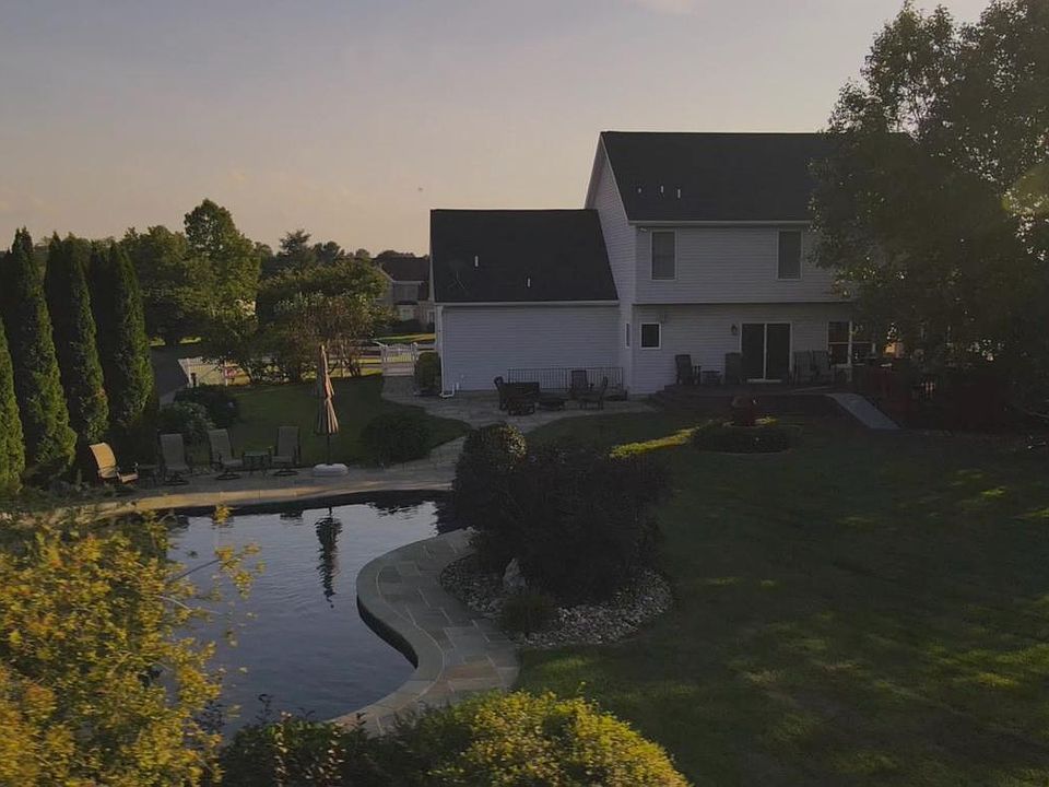 2nd image of 3990 Windermere Way