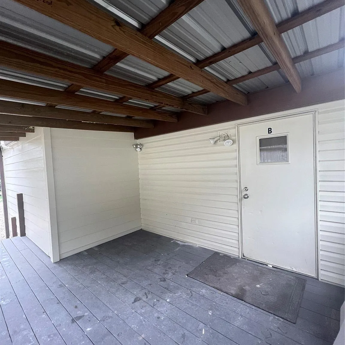 2 bed, 2.0 bath, 520 sqft, $900 — Photo 3