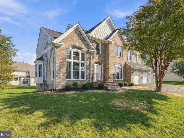 8313 Ivy Green Rd, Fairfax Station, VA 22039
