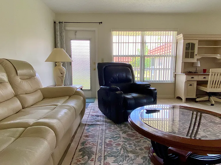 Pine Arbor Ln — Photo 11