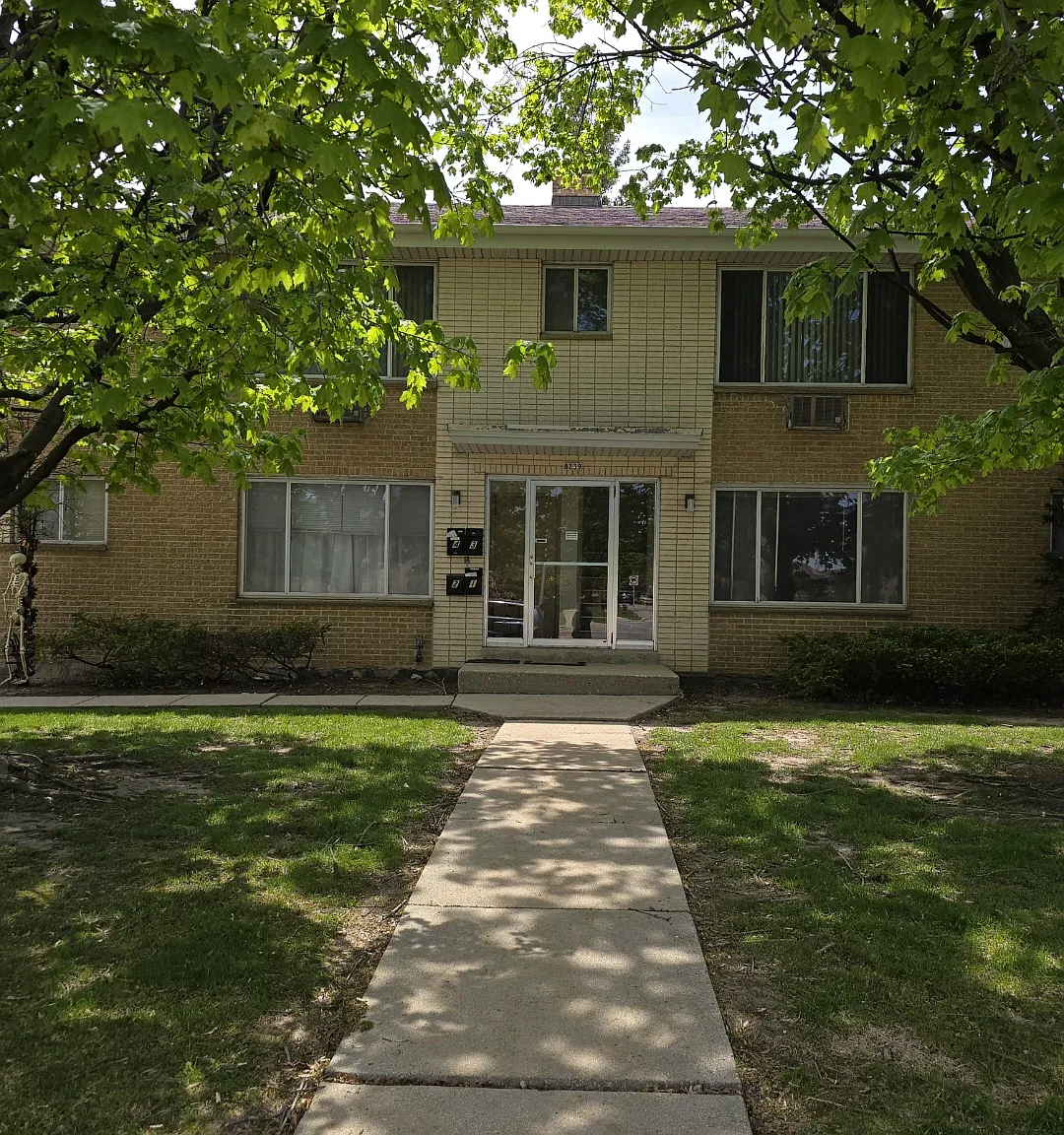 2 bed, $1,200 — Photo 1