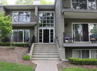 1113 N Woodward Ave #33, Birmingham, MI 48009