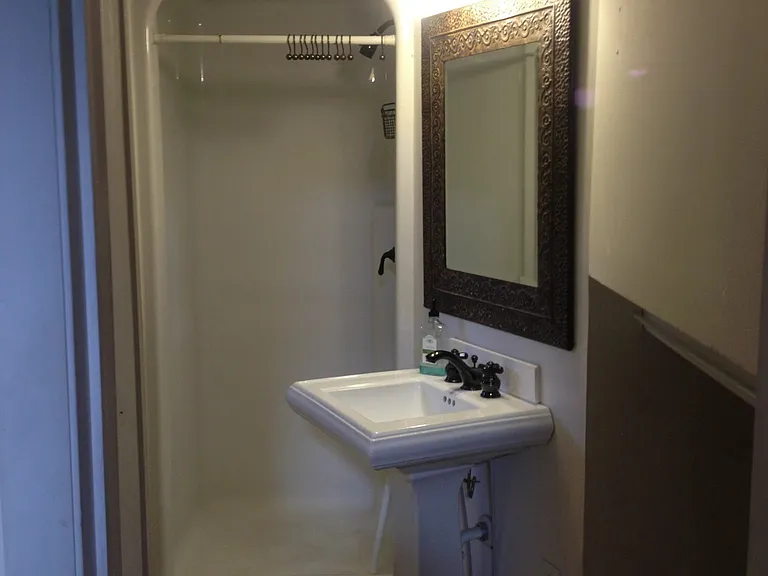54 Parkwood Ave #1/2 — Photo 34