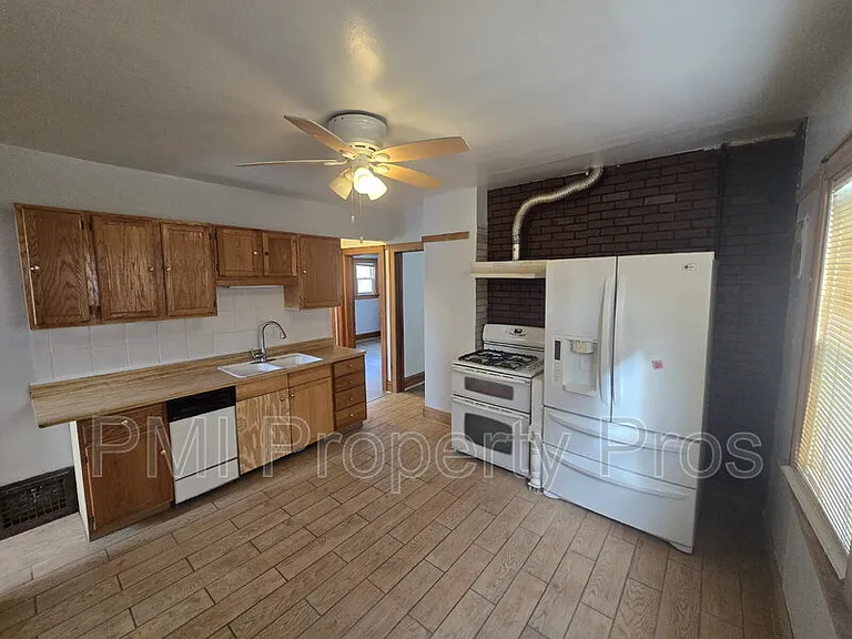 4227 N 26th St — Photo 10