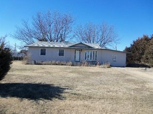 603 Windmill Ln, Great Bend, KS 67530