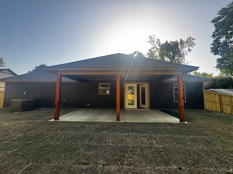 204 Marguerite Dr — Photo 10