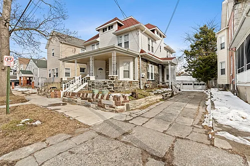 51 Lewis Ave #B Photo 1