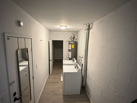 4th image of 4257 Walnut Grove Ave