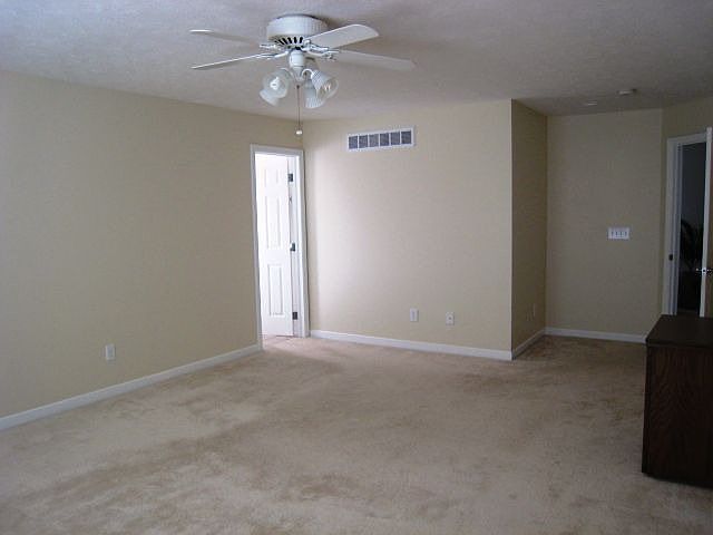 1st image of 6107 Janes Way