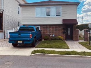 698 Hudson Ave #1, Secaucus, NJ 07094