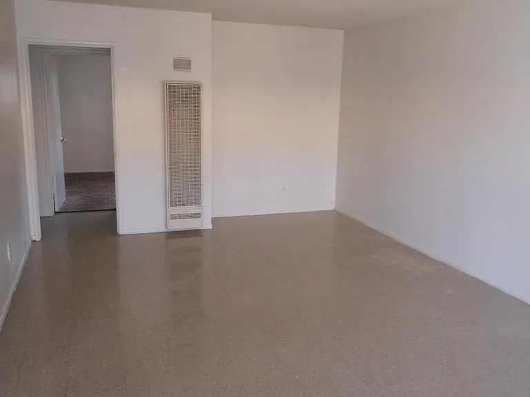 1145 N Mayfair Ave #F — Photo 14