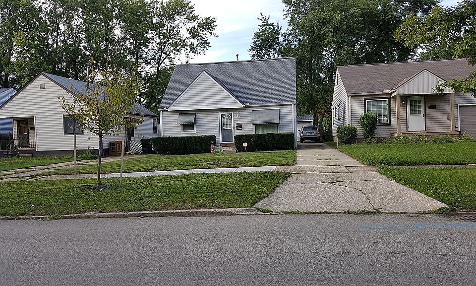 1st image of 18804 Parkmount Ave