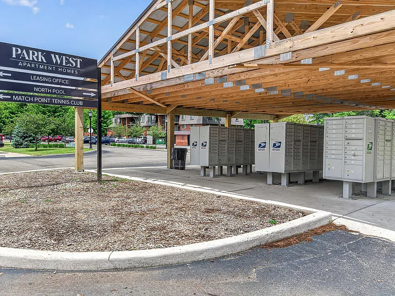 21-Directional_Mailboxes