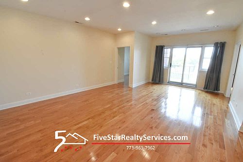 3rd image of 3705 N Kedzie Ave APT 302