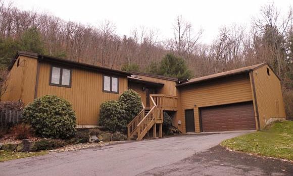 1st image of 52 Rogers Mountain Way