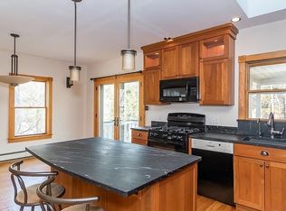 18 Norfolk Ave FLOOR 2, Medway, MA 02053