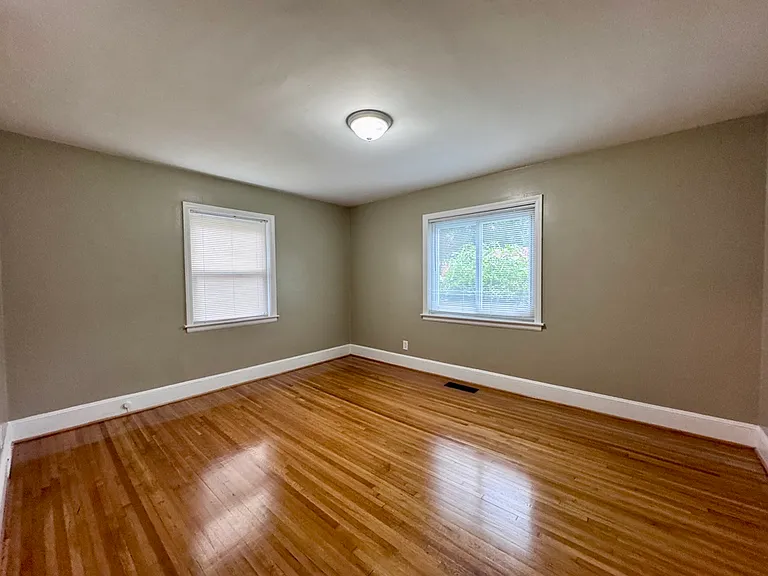 1709 Patton Ave — Photo 9