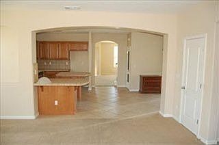 5th image of 1751 Chandler Dr