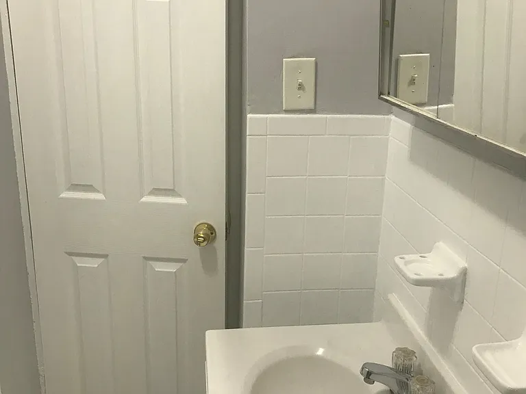 Bathroom View 3