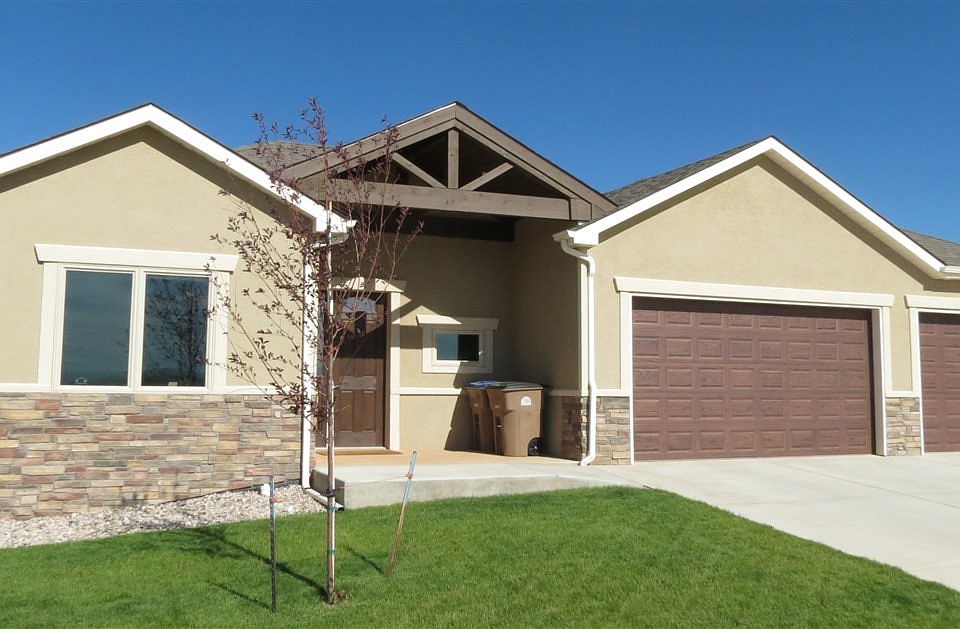 1st image of 4002 Bobolink Ln