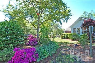 2nd image of 700 Gray Squirrel Drive
