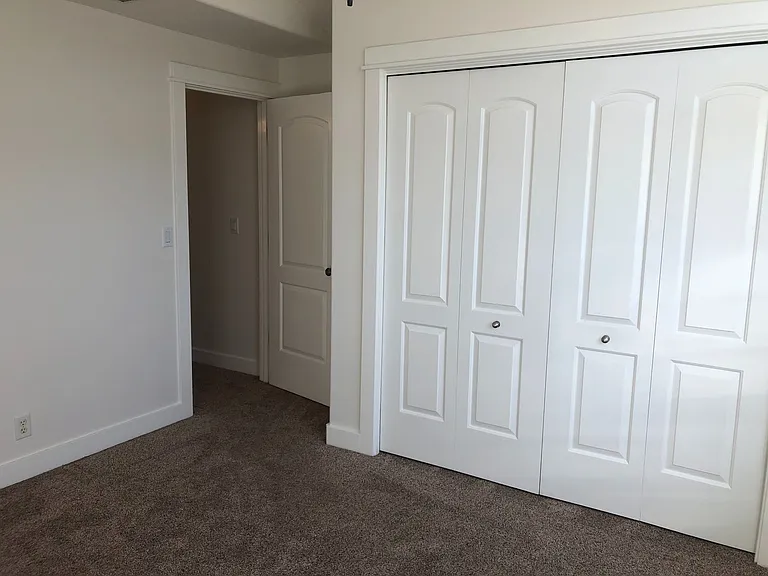 6081 Landmark Ln — Photo 19