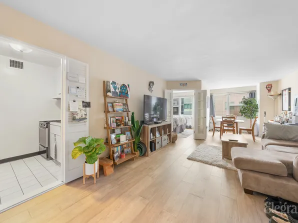 155 East 34th Street 7-L image 1 of 8
