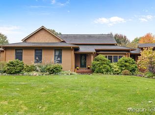 14175 Pine Lake Ave, Cedar Springs, MI 49319