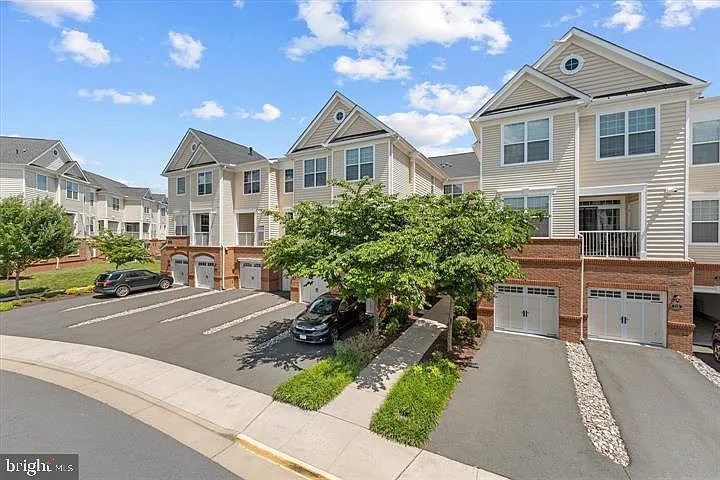 Ridges At Loudoun Valley Condo — Photo 1
